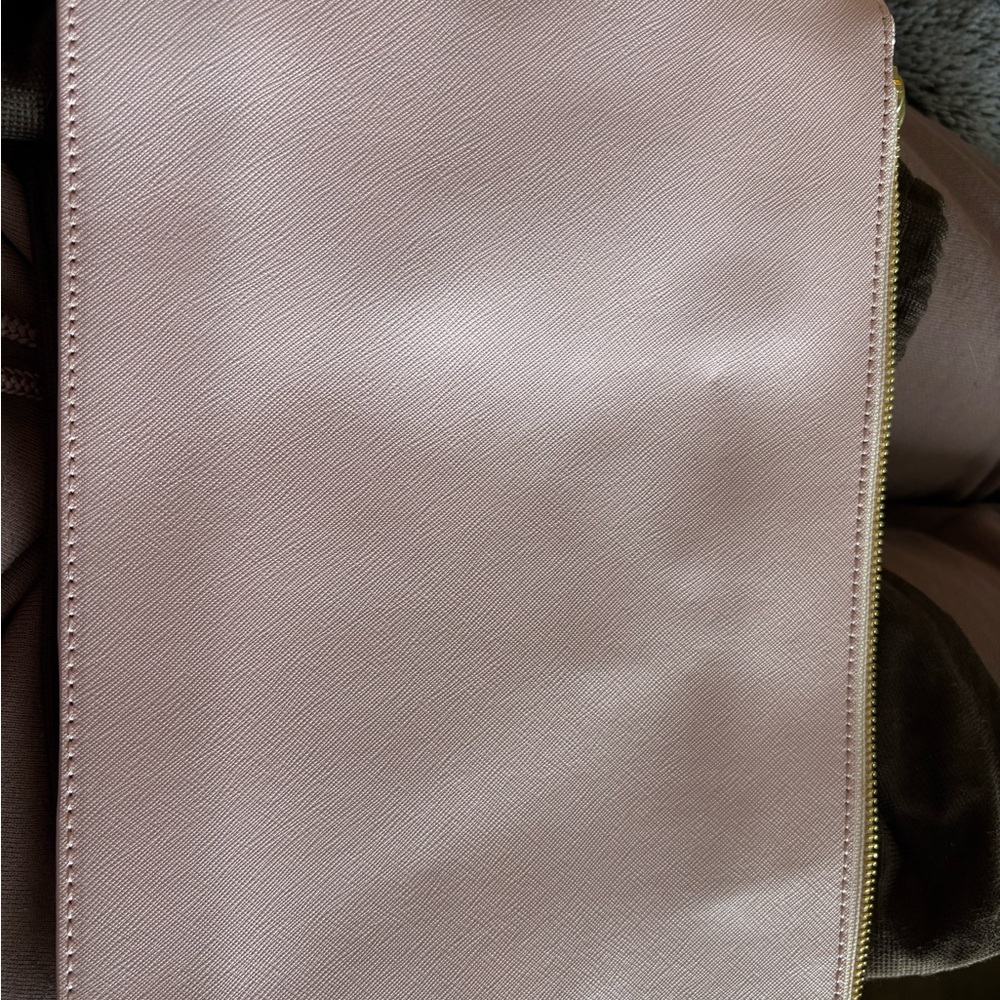 Kate Spade x Miss Piggy Britta wristlet - Picture 7 of 7